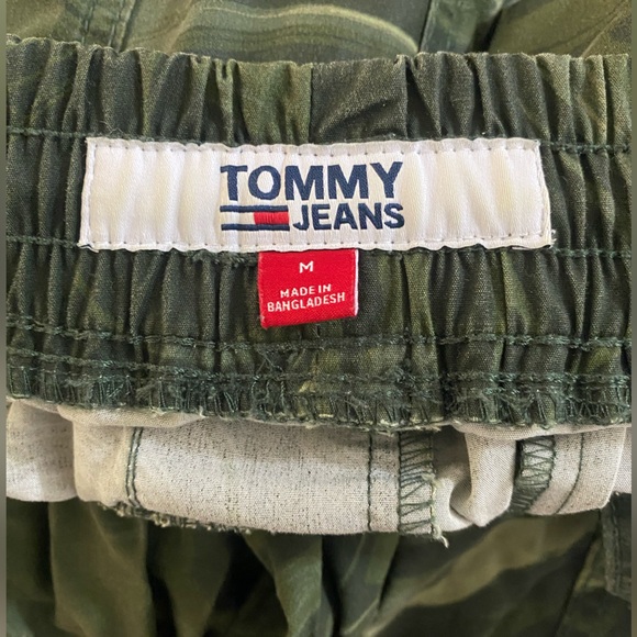 Tommy Hilfiger Camo Cargo Pants - Picture 6 of 6
